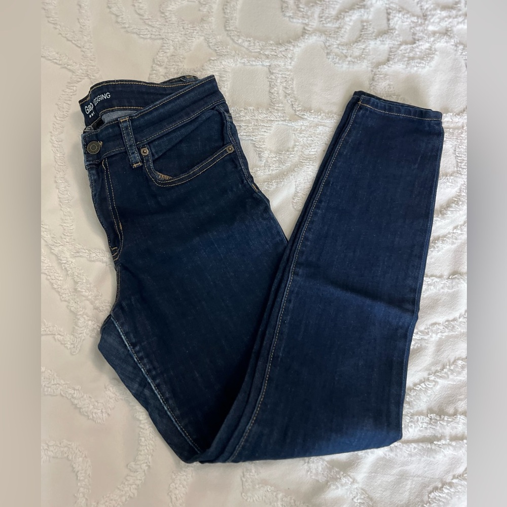 Gap Jegging jeans size 8 dark wash